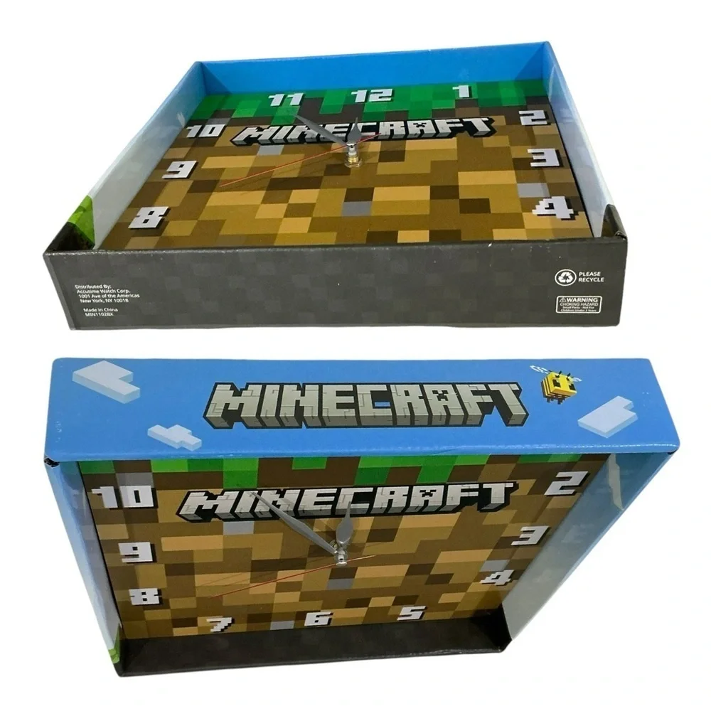 Minecraft Grass Block Square Wall Clock Gamer Home Decor 11 in Tan Green NEW